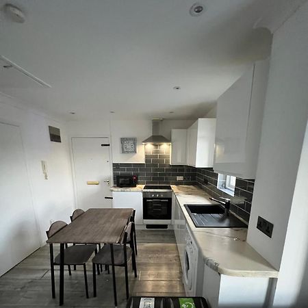 Lovely Apartment For 2 Or 4 People - Bermondsey Londen Buitenkant foto