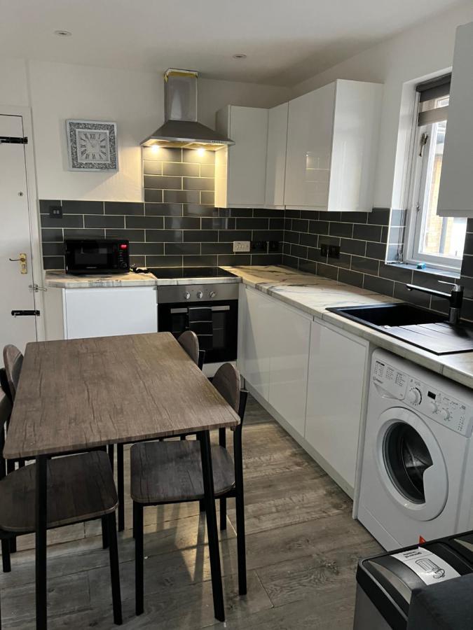 Lovely Apartment For 2 Or 4 People - Bermondsey Londen Buitenkant foto